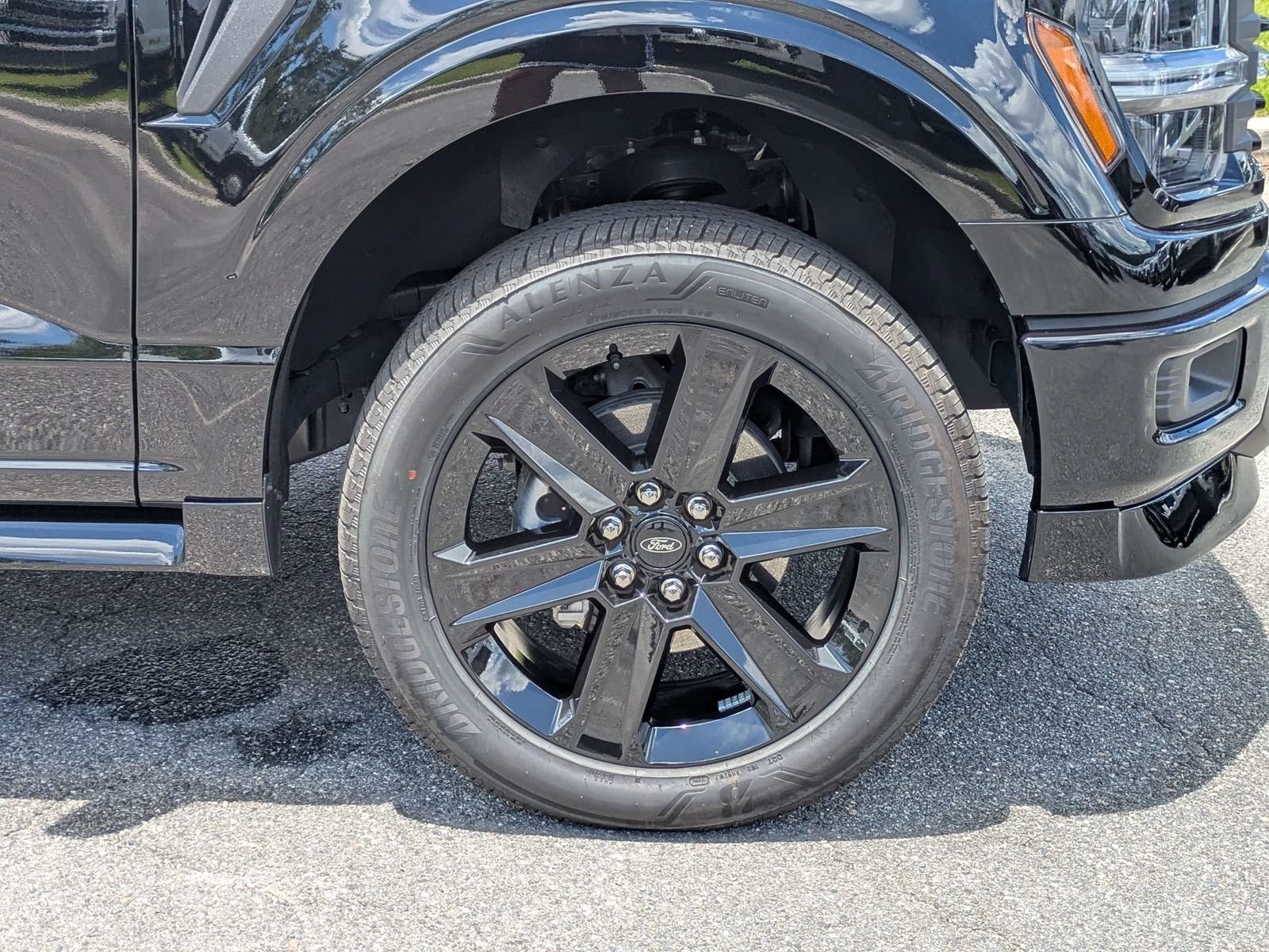 Certified 2025 Ford F150 STX w/ LOBO Package AWD/4WD image 5