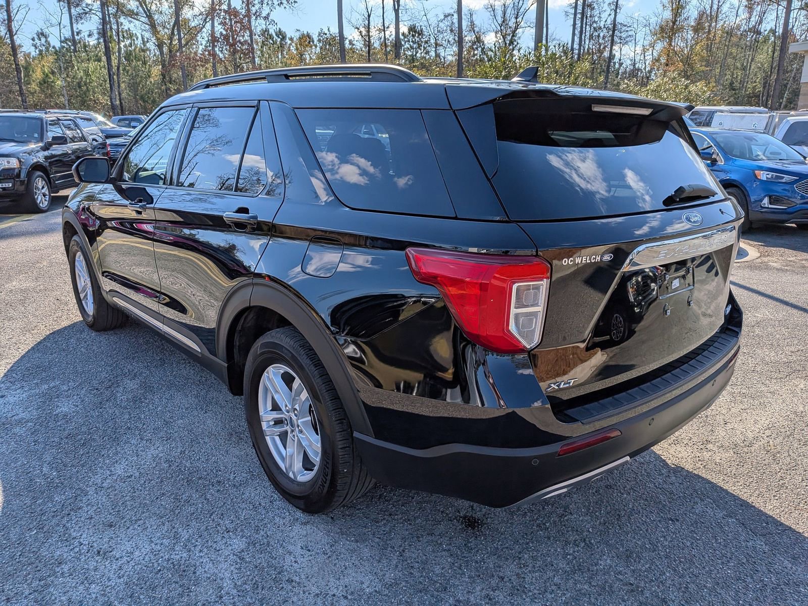 Certified 2023 Ford Explorer XLT w/ Equipment Group 202A image 6