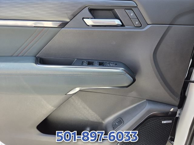 Used 2026 GMC Acadia AT4 AWD/4WD image 28