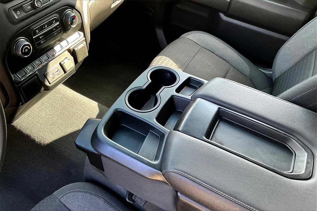 Used 2022 Chevrolet Silverado 1500 Custom Trail Boss w/ LPO, Dark Essentials Package image 16