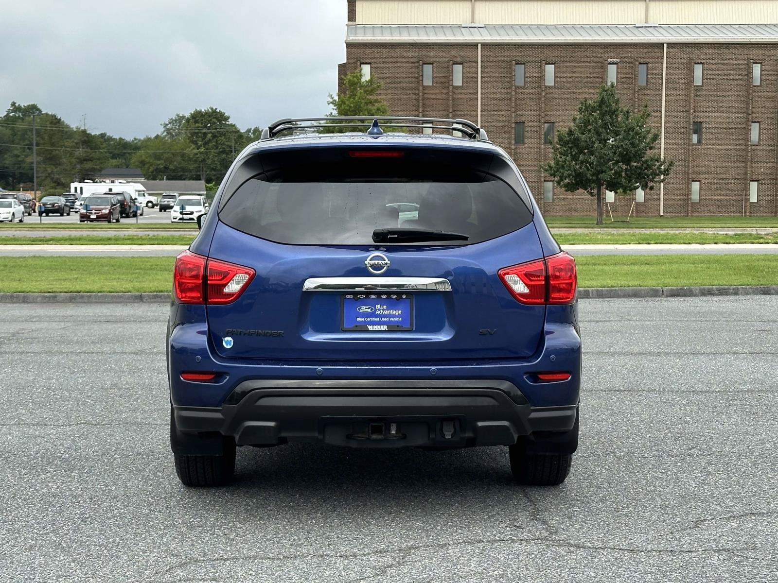 Used 2019 Nissan Pathfinder SV w/ Rock Creek Edition FWD image 4