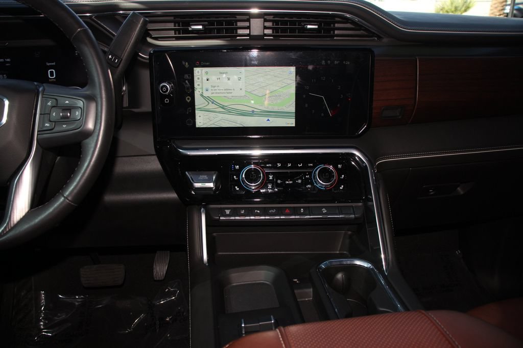Used 2025 GMC Sierra 3500 Denali Ultimate AWD/4WD image 18