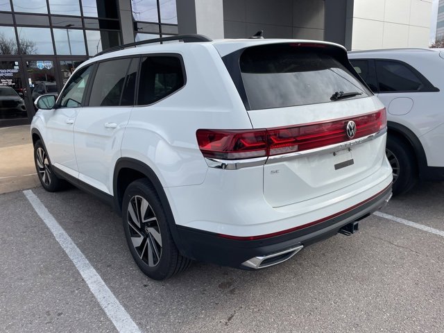 Used 2025 Volkswagen Atlas SE image 8
