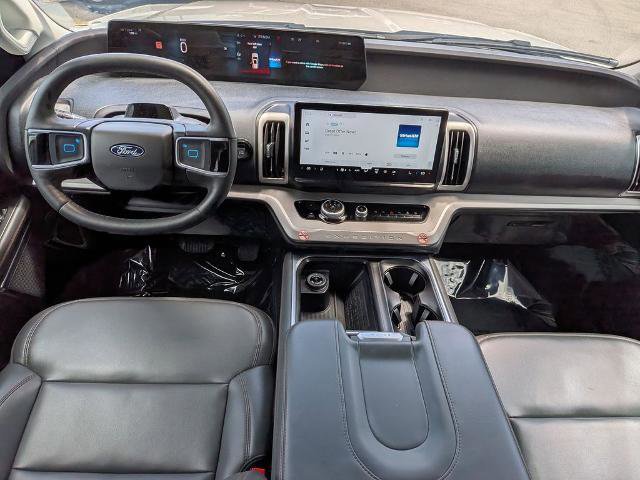 Certified 2025 Ford Expedition Active AWD/4WD image 15