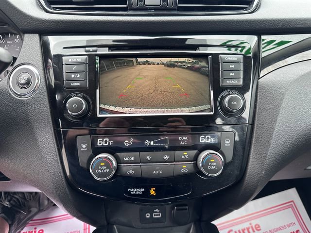 Used 2022 Nissan Rogue Sport SV FWD image 13
