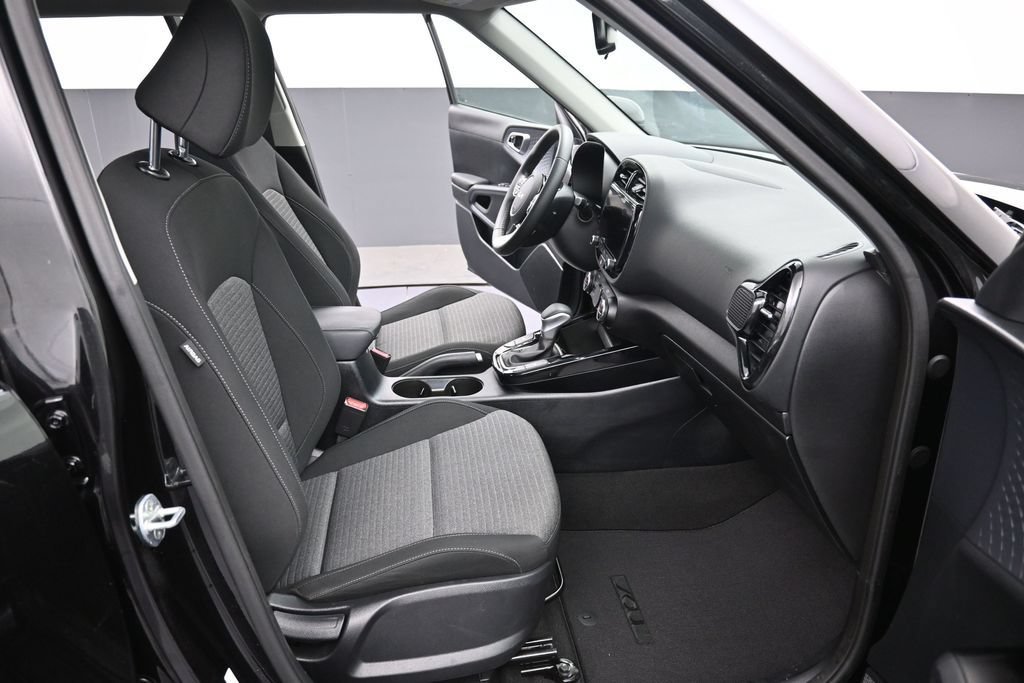 Used 2023 Kia Soul EX FWD image 14