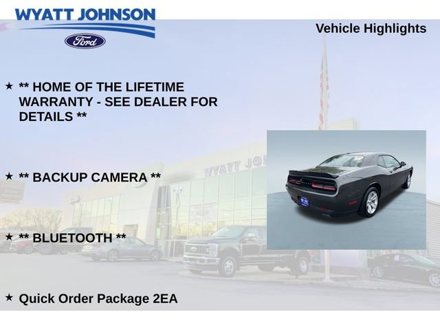 Used 2023 Dodge Challenger SXT RWD image 5