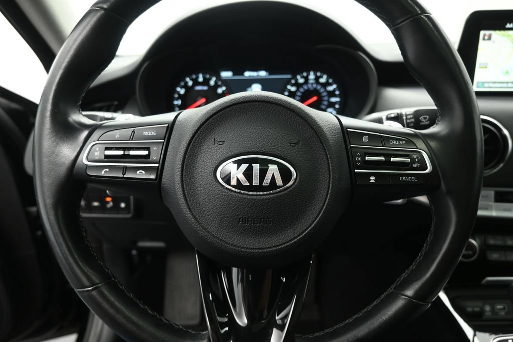 Used 2019 Kia Stinger Premium RWD image 12