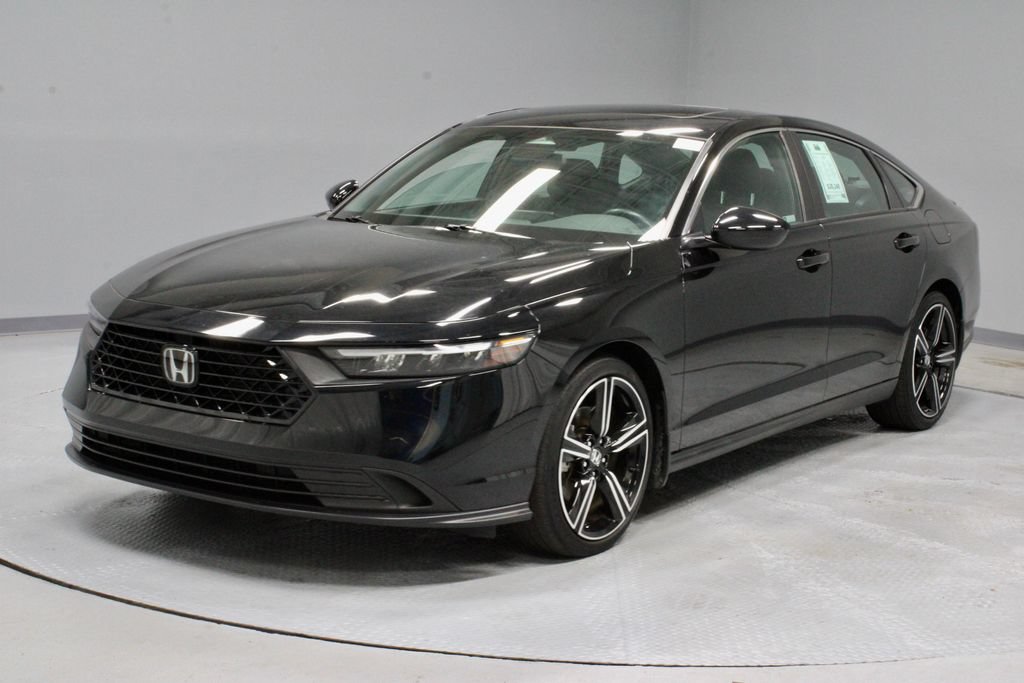 Used 2023 Honda Accord Sport image 6