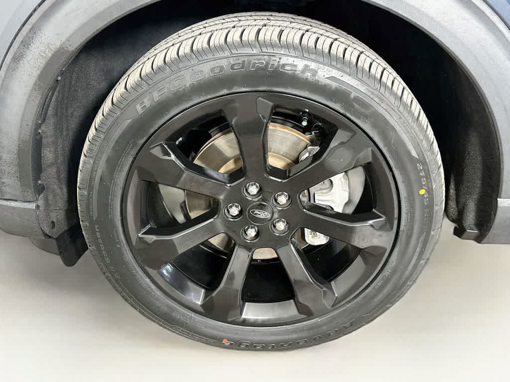 Certified 2023 Ford Explorer ST-Line w/ Class IV Trailer Tow Package RWD image 8