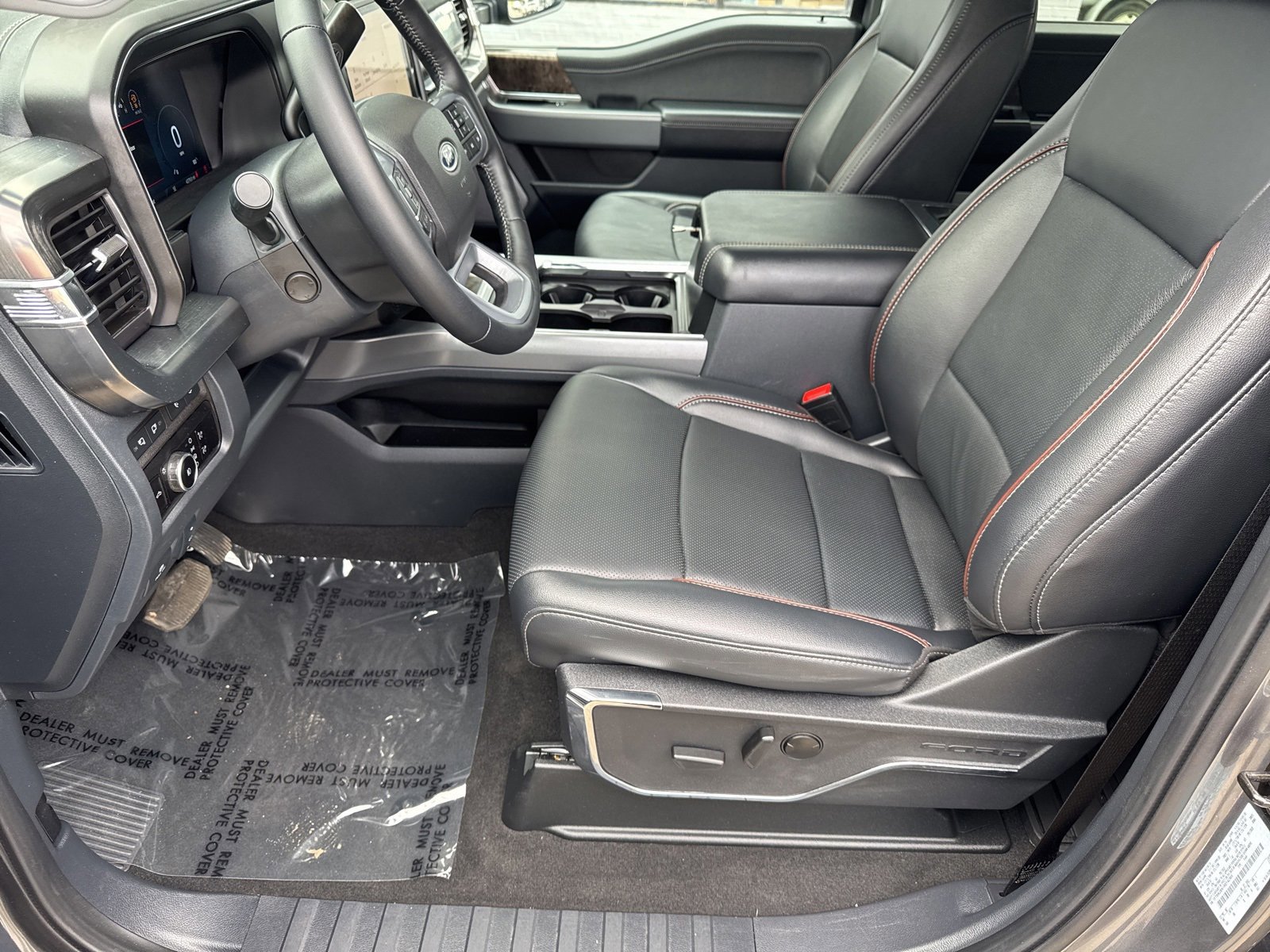 Certified 2024 Ford F250 Lariat w/ FX4 Off-Road Package image 15