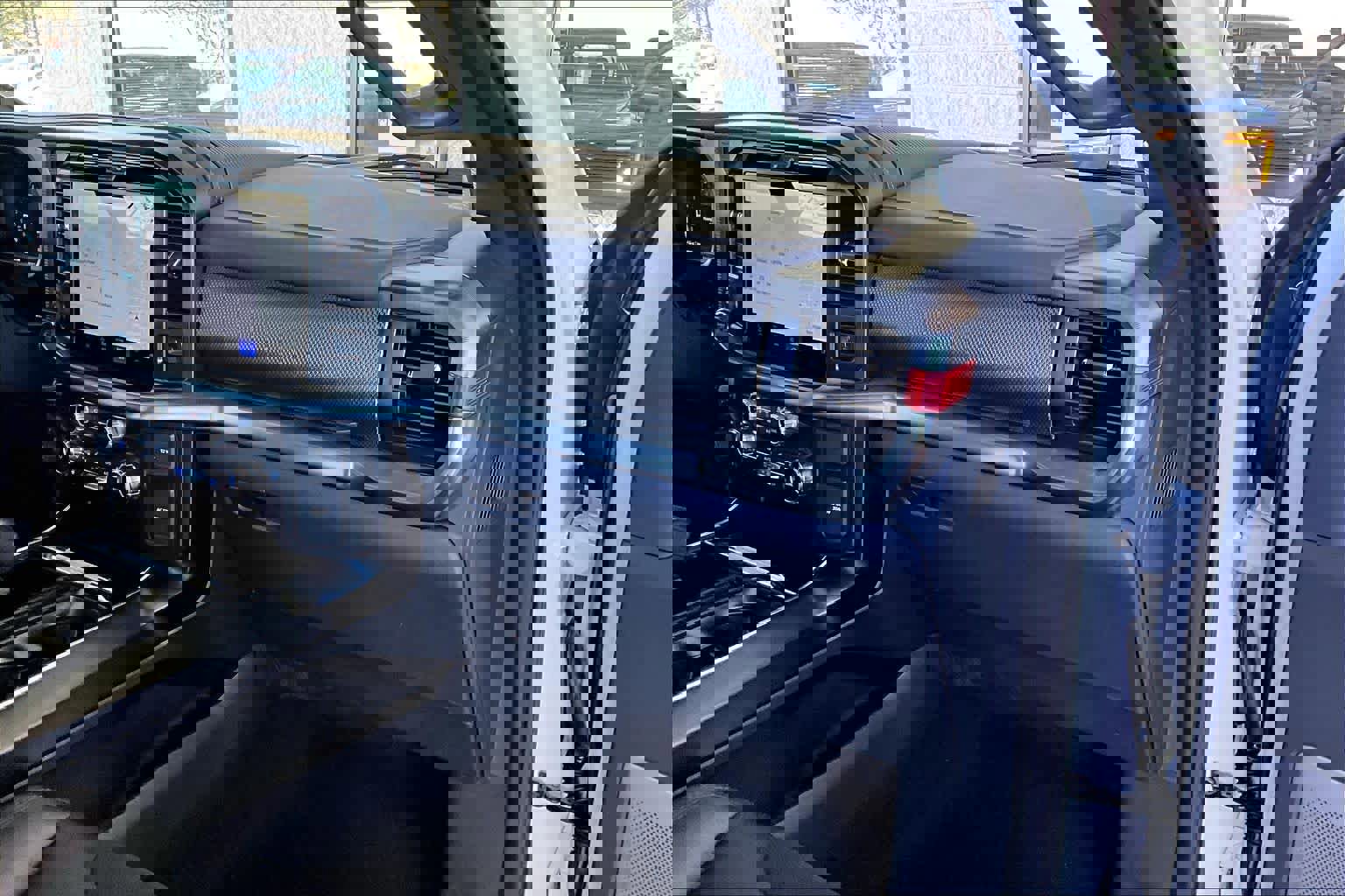 Certified 2025 Ford F150 Raptor image 19