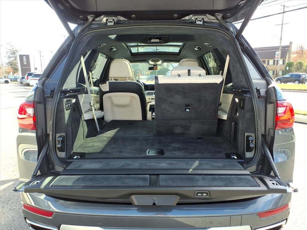 Used 2019 BMW X7 xDrive50i w/ Premium Package image 12