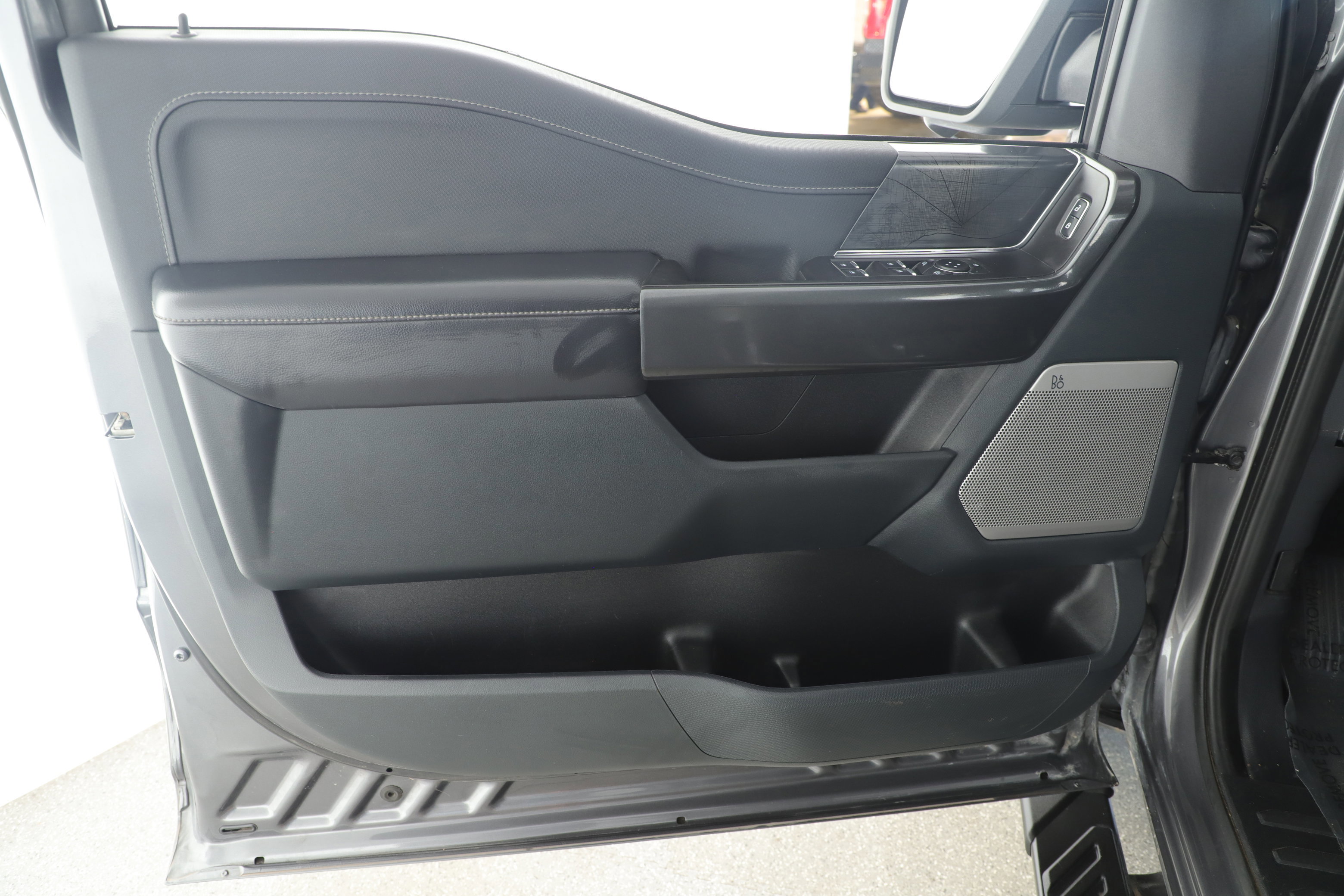 Certified 2021 Ford F150 XLT w/ Equipment Group 302A High image 9