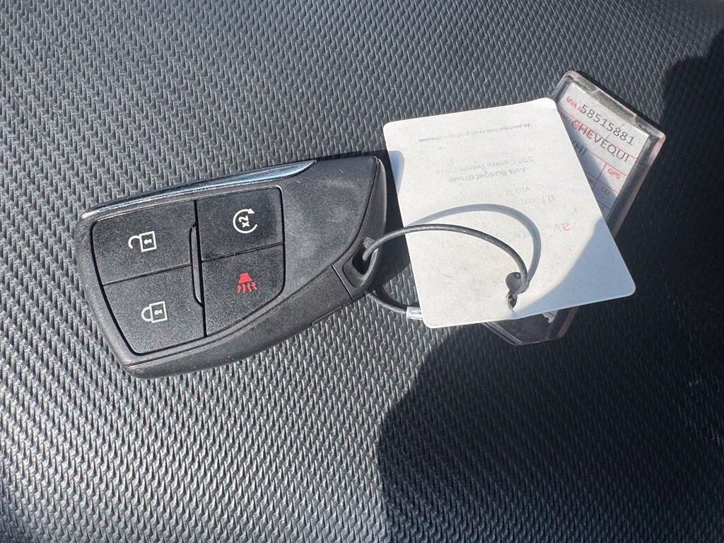 Used 2025 Chevrolet Equinox LT AWD/4WD image 12