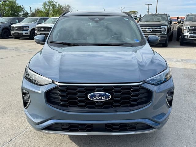 Certified 2023 Ford Escape ST-Line Elite w/ Premium Technology Package AWD/4WD image 9
