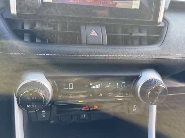 Used 2025 Toyota RAV4 XLE AWD/4WD image 25