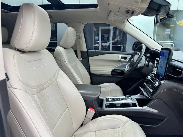 Certified 2021 Ford Explorer Platinum w/ Equipment Group 601A AWD/4WD image 52