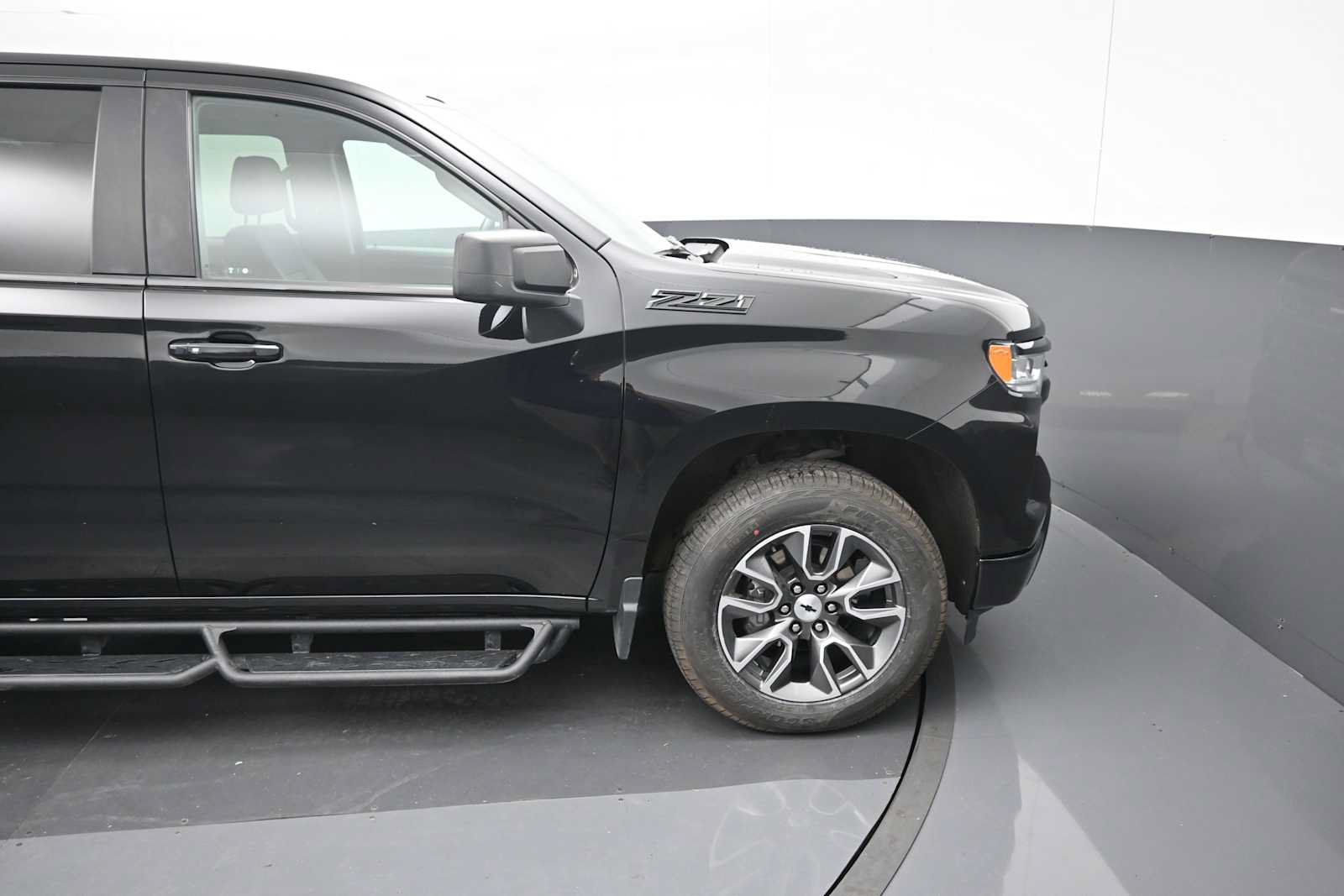 Used 2023 Chevrolet Silverado 1500 RST AWD/4WD image 11