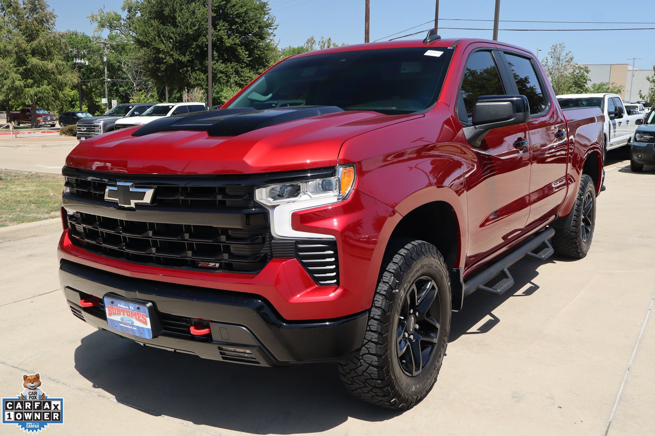 Used 2025 Chevrolet Silverado 1500 LT Trail Boss w/ Convenience Package II AWD/4WD image 8