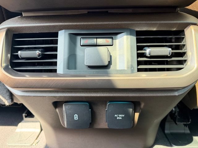 Certified 2025 Ford F150 King Ranch AWD/4WD image 23