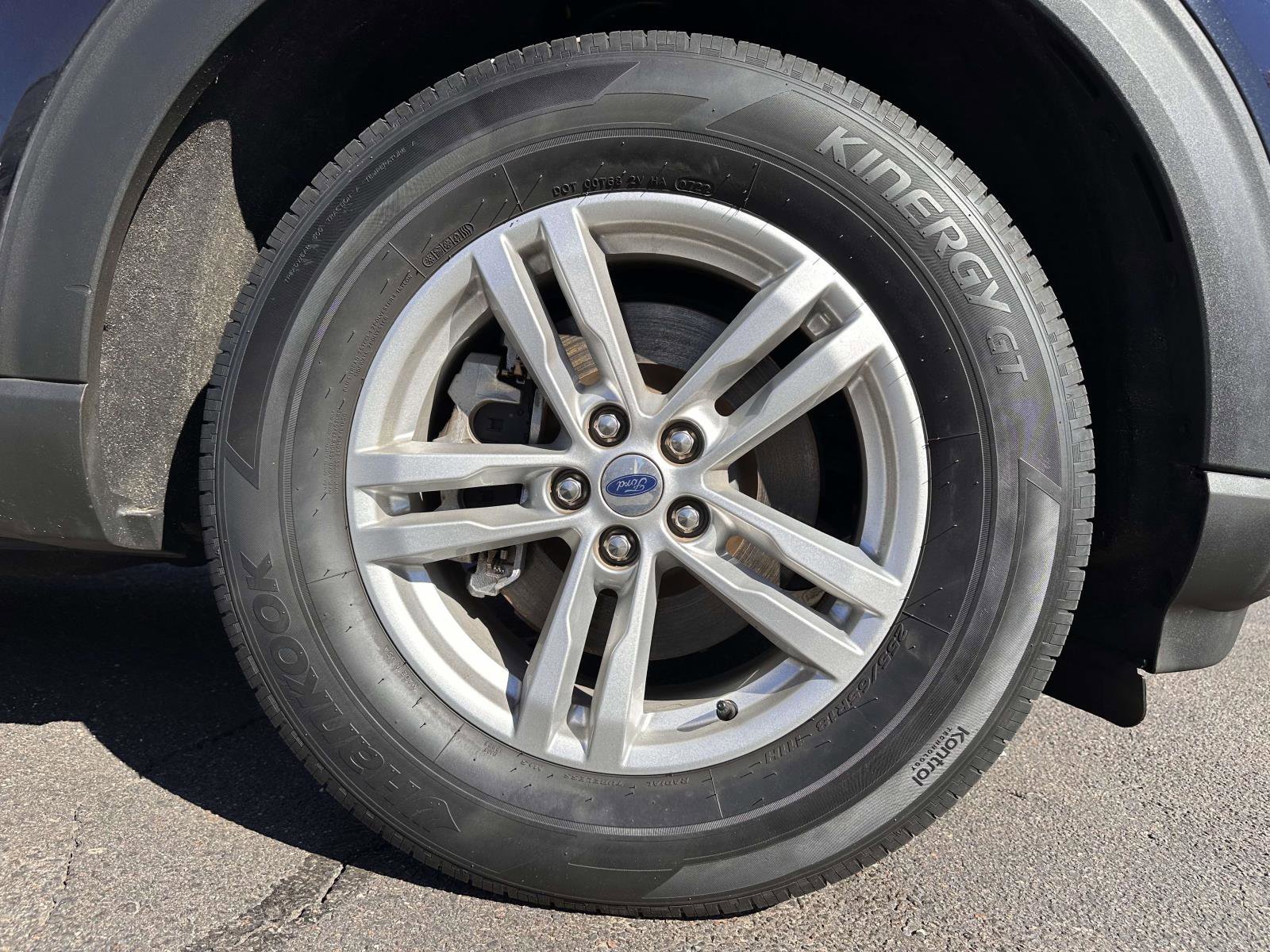 Certified 2022 Ford Explorer XLT w/ Equipment Group 202A image 7