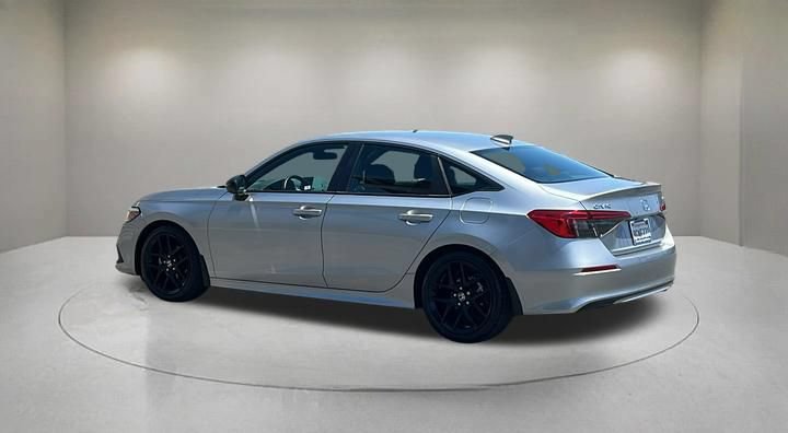 Used 2023 Honda Civic Sport image 4
