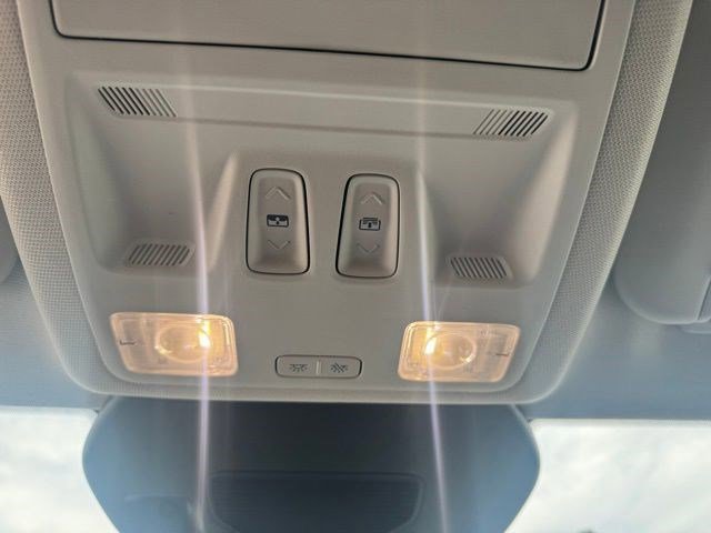 Certified 2024 Ford Escape Platinum w/ Class II Trailer Tow Package image 18