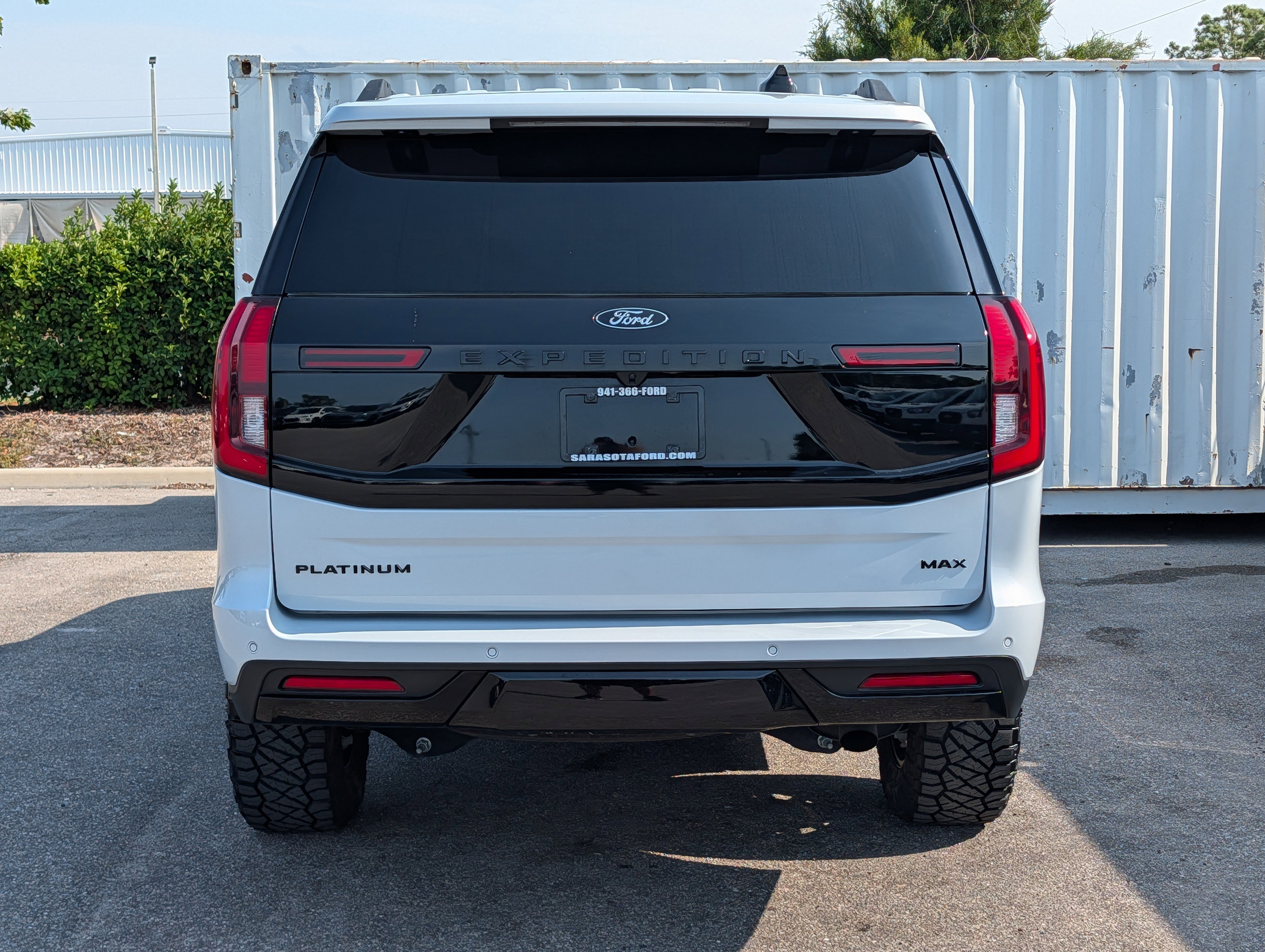 Certified 2025 Ford Expedition Max Platinum w/ Stealth Performance Package AWD/4WD image 5