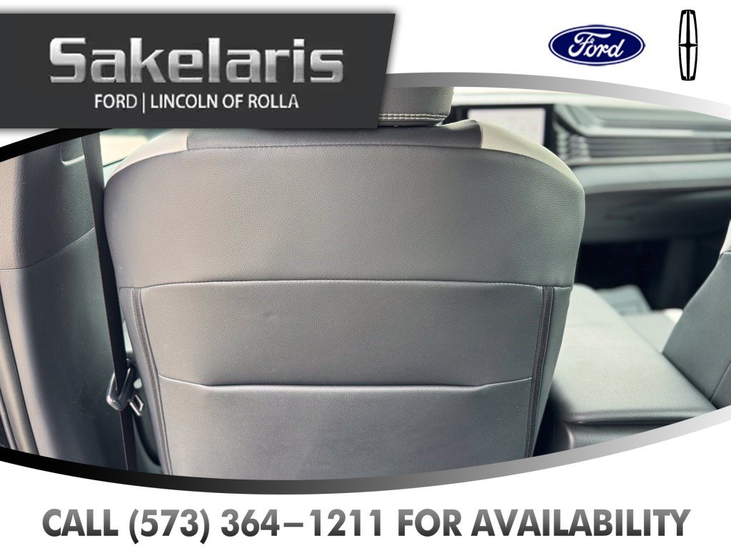 Used 2025 Toyota Camry SE FWD image 33
