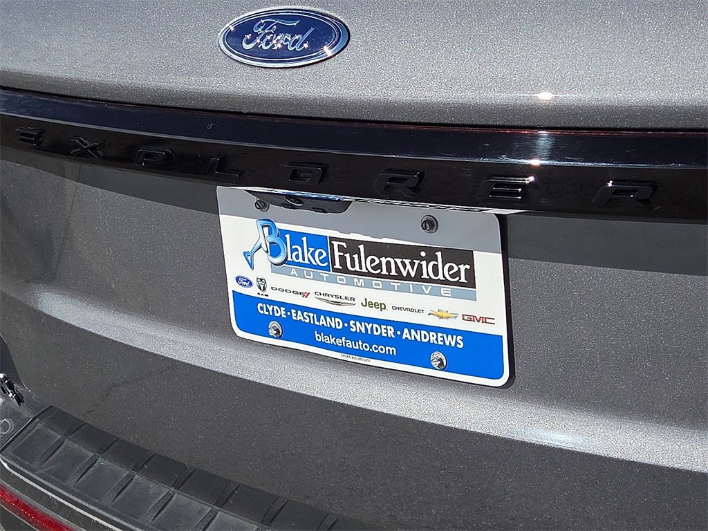 Certified 2025 Ford Explorer ST-Line image 17