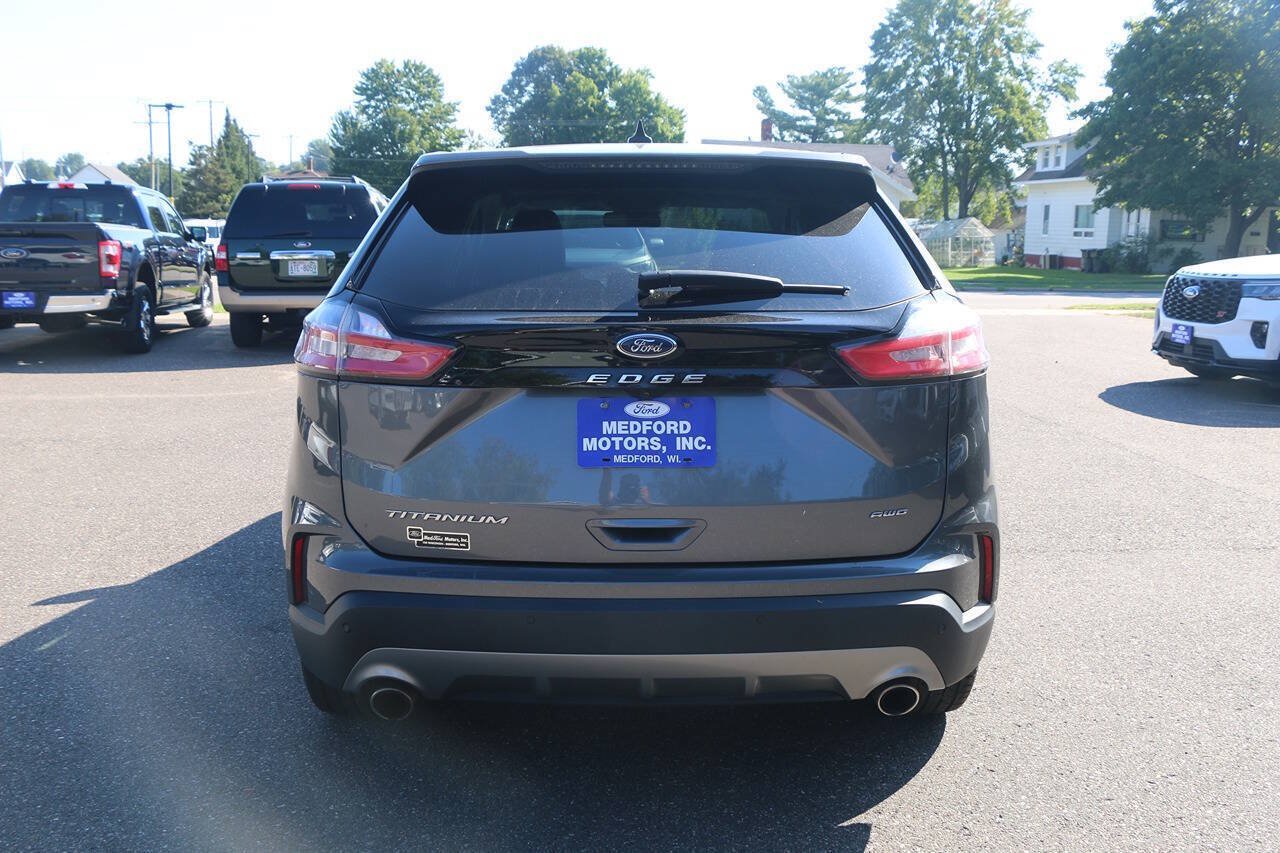 Certified 2024 Ford Edge Titanium AWD/4WD image 4