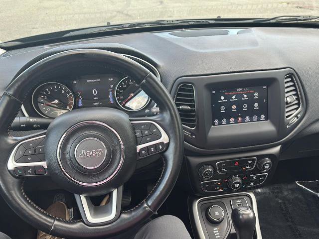 Used 2020 Jeep Compass Latitude image 14