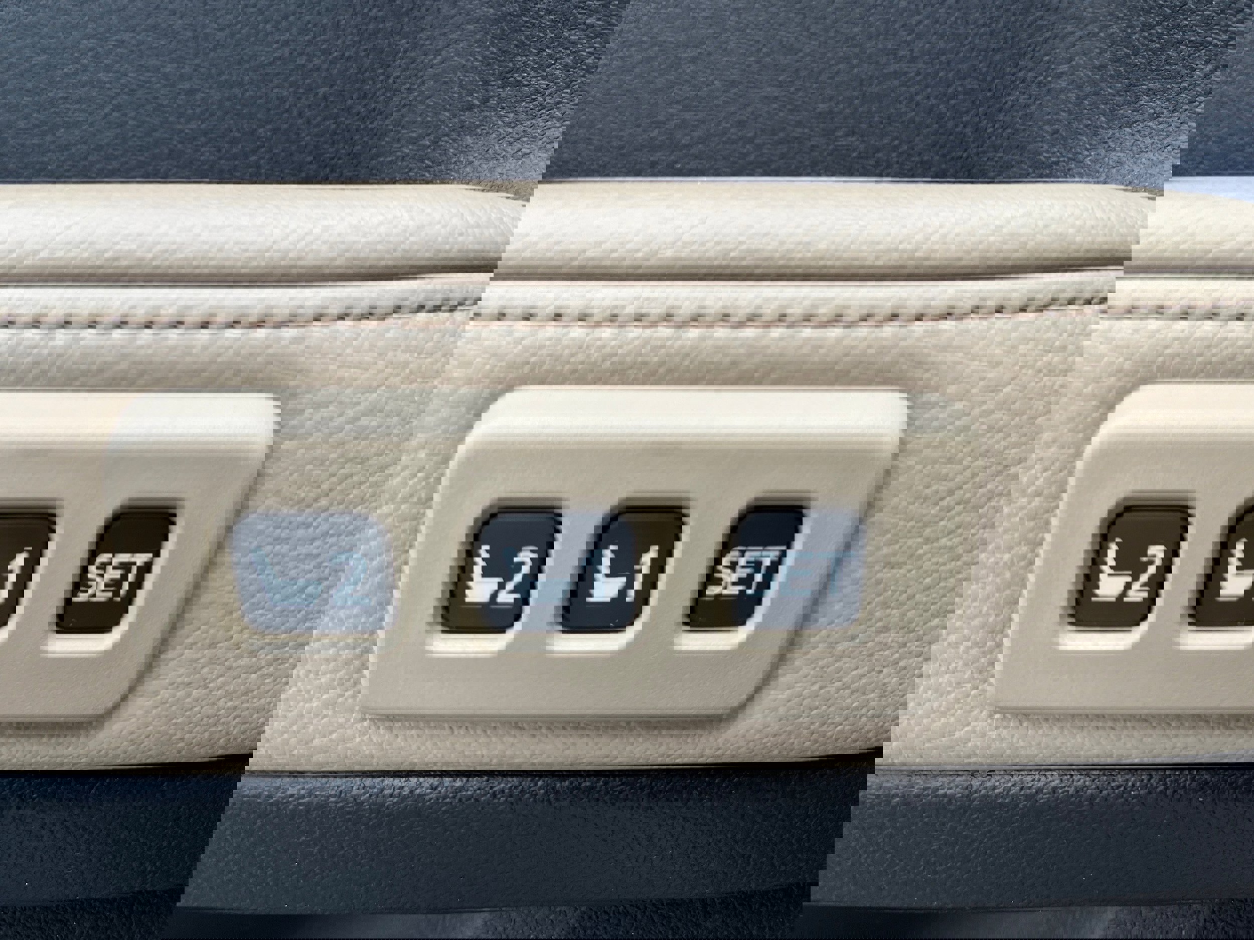 Used 2018 Toyota 4Runner Limited image 24