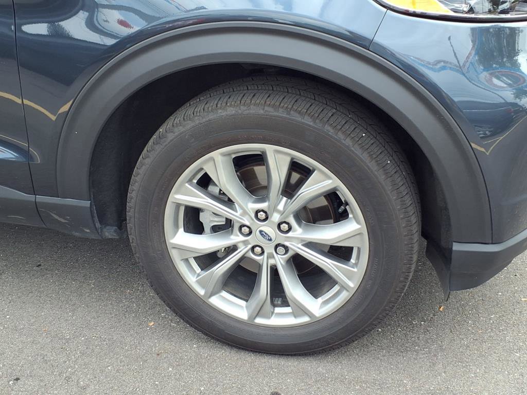 Certified 2023 Ford Explorer XLT w/ Equipment Group 202A image 30