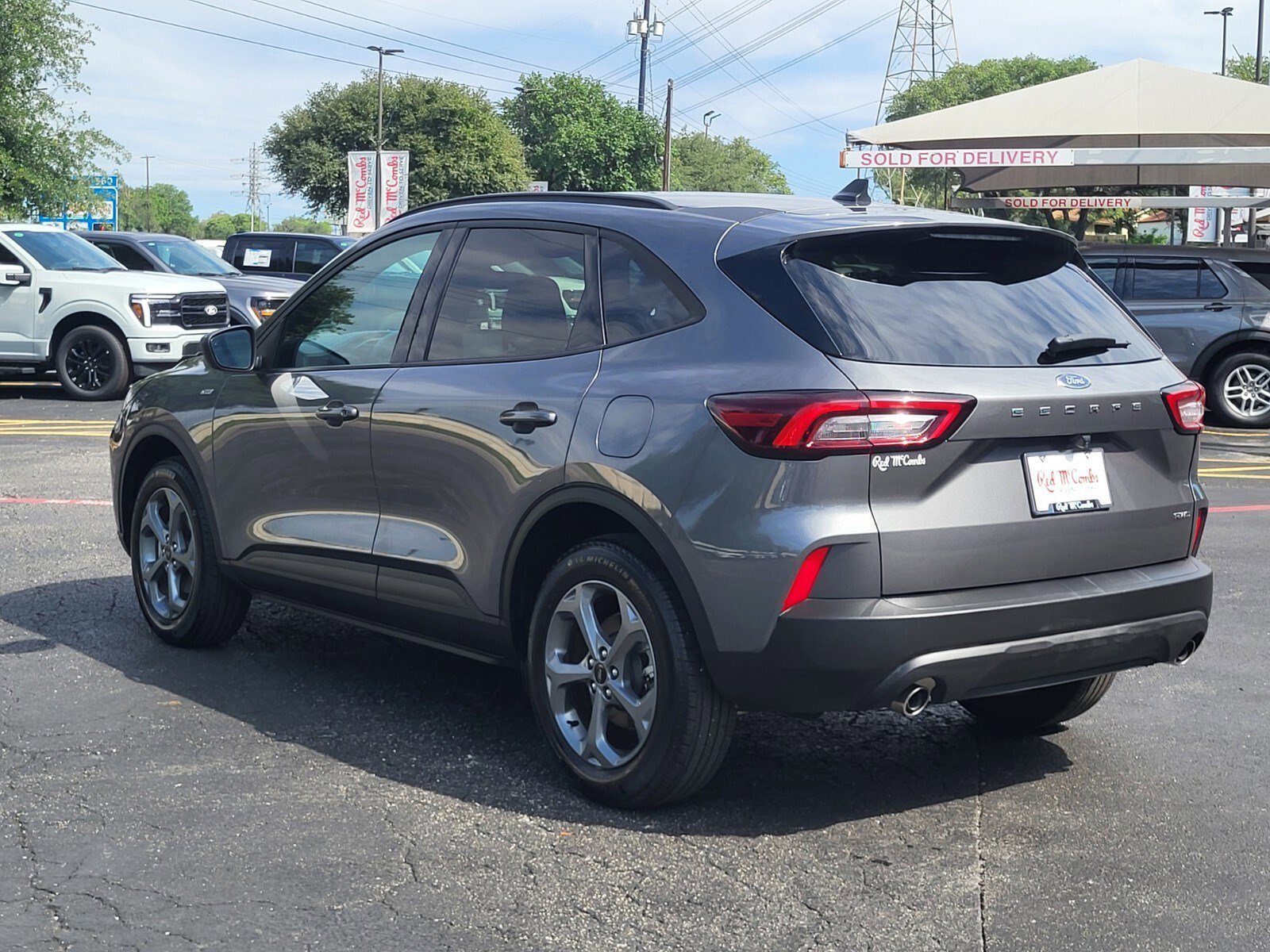 Certified 2025 Ford Escape ST-Line AWD/4WD image 6