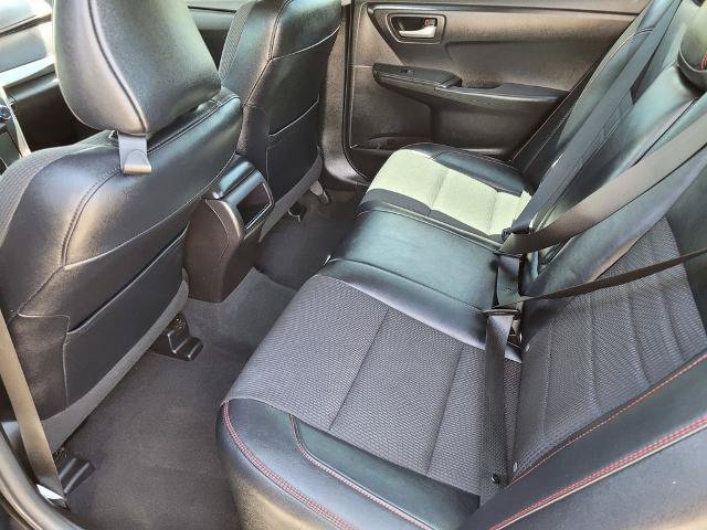 Used 2017 Toyota Camry SE FWD image 12