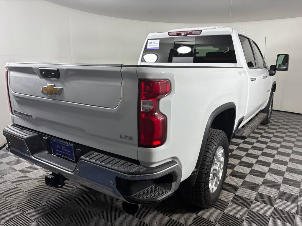 Used 2024 Chevrolet Silverado 2500 LTZ w/ LTZ Premium Package image 5