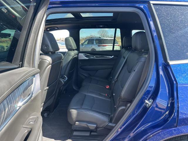 Used 2023 Cadillac XT6 Premium Luxury w/ Technology Package image 28