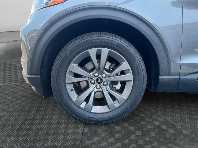 Certified 2022 Ford Explorer XLT w/ Equipment Group 202A AWD/4WD image 14