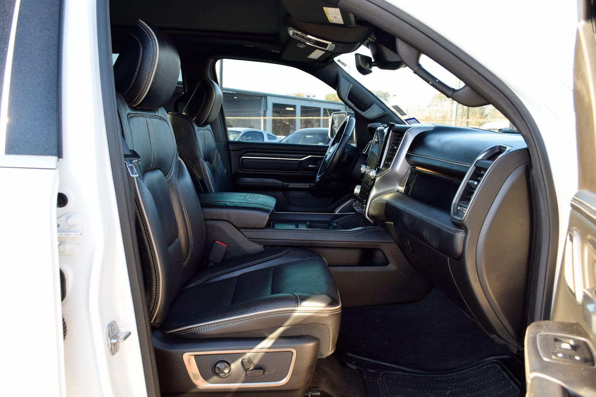 Used 2019 RAM 1500 Limited image 24