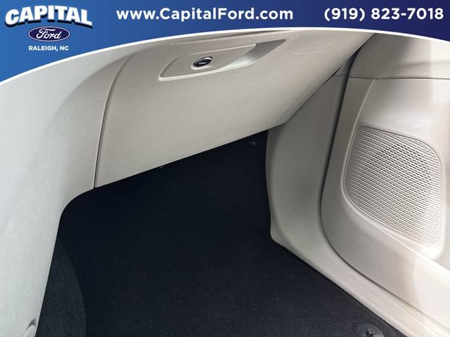 Used 2024 Chrysler Pacifica Touring-L FWD image 26