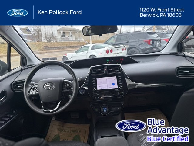 Used 2022 Toyota Prius LE image 33