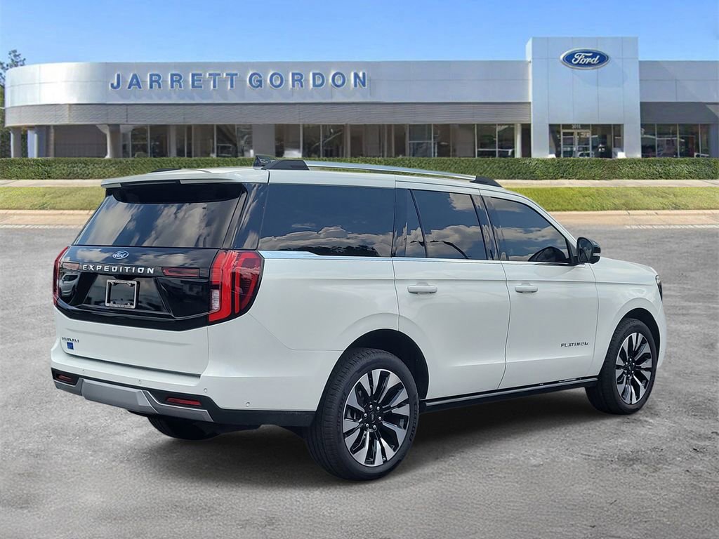 Certified 2025 Ford Expedition Platinum w/ Driver's Package AWD/4WD image 4