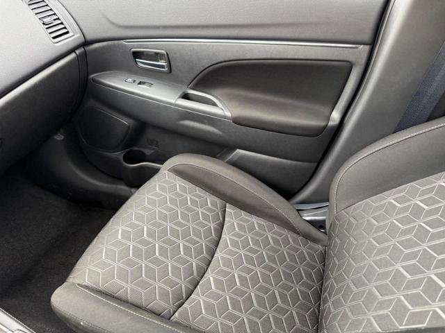 Used 2023 Mitsubishi Outlander Sport ES image 19
