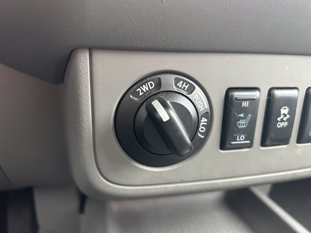 Used 2019 Nissan Frontier SL AWD/4WD image 35