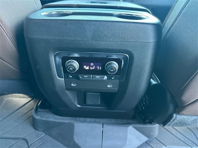 Used 2024 Chevrolet Tahoe High Country w/ Premium Package image 25