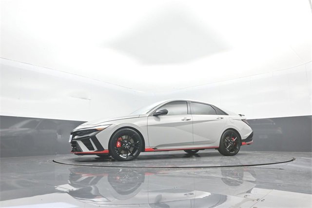 Used 2025 Hyundai Elantra N image 29