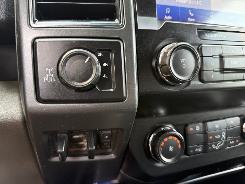 Certified 2022 Ford F250 XLT w/ XLT Value Package AWD/4WD image 18