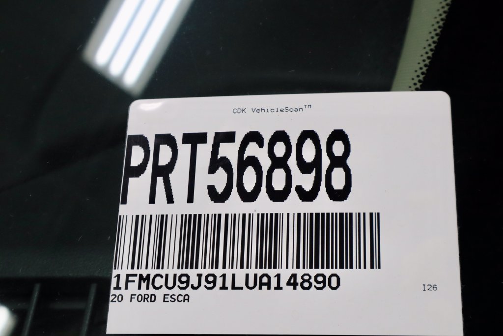 Certified 2020 Ford Escape Titanium AWD/4WD image 33